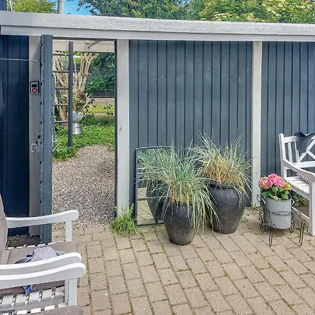 Dom wakacyjny Pet Friendly In With Wifi Slagelse